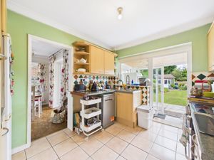 Kitchen- click for photo gallery